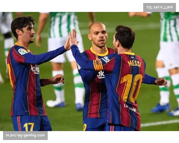 诺坎普球迷高歌助威，巴萨主场气氛助推球队连胜势头